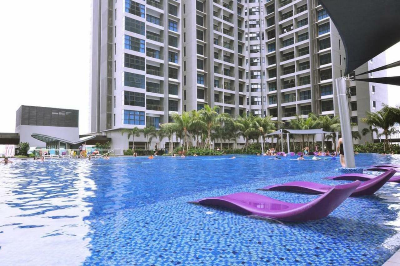 Ys Atlantis Residences Melaka - Pool View Buitenkant foto